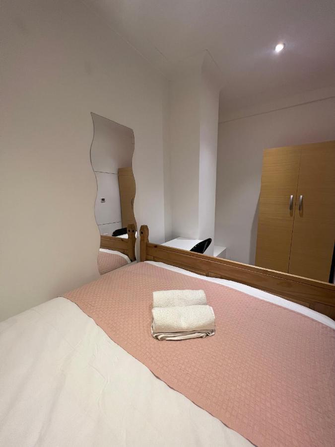 לונדון 3 Bedroom Flat In King'S Cross, St Pancras'S. 8 People מראה חיצוני תמונה