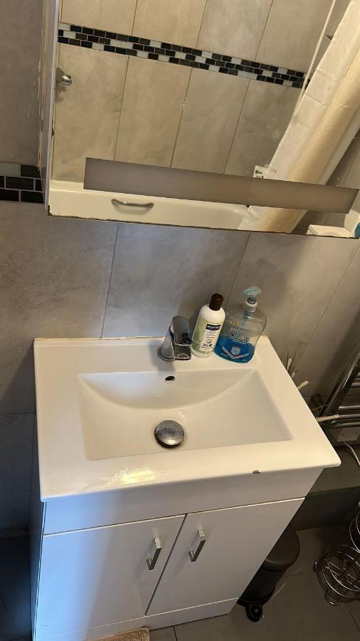 לונדון 3 Bedroom Flat In King'S Cross, St Pancras'S. 8 People מראה חיצוני תמונה